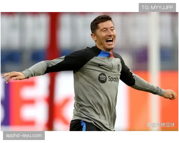 莱万多夫斯基合同到期开启新挑战，状态成焦点