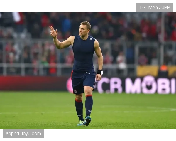 诺伊尔:从传统门将到“门卫”开创者的战术角色演变分析 诺伊尔:从传统门将到“门卫”开创者的战术角色演变分析